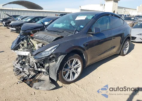 2022 Tesla Model Y Long Range Dual Motor All-Wheel Drive from USA, damaged, VIN 7SAYGDEE7NF371338